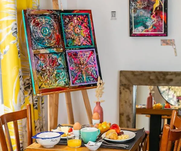 Crayon By Elegancia Hotel 3*