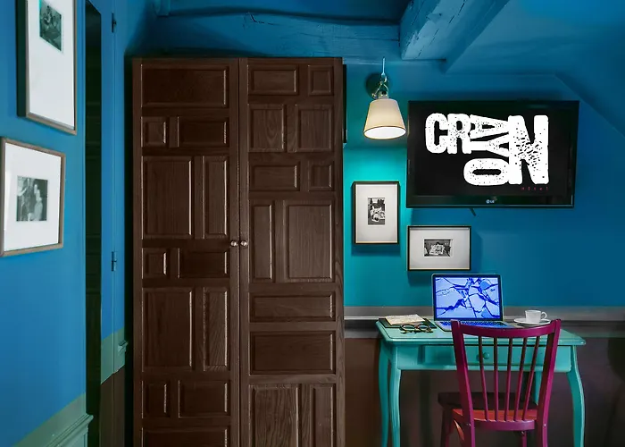 Crayon By Elegancia 3*