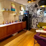 Crayon 3* Paris
