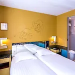 Hotel Crayon Paris