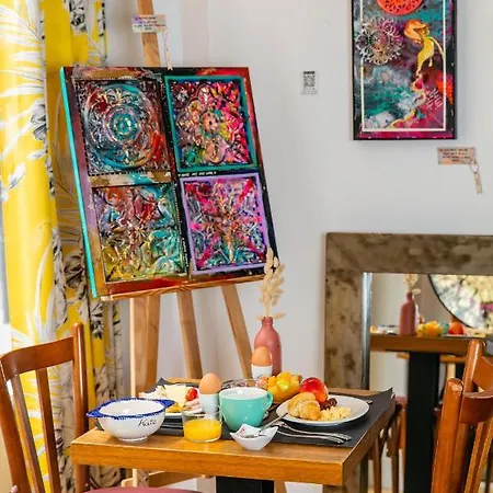 Crayon Ξενοδοχείο 3*